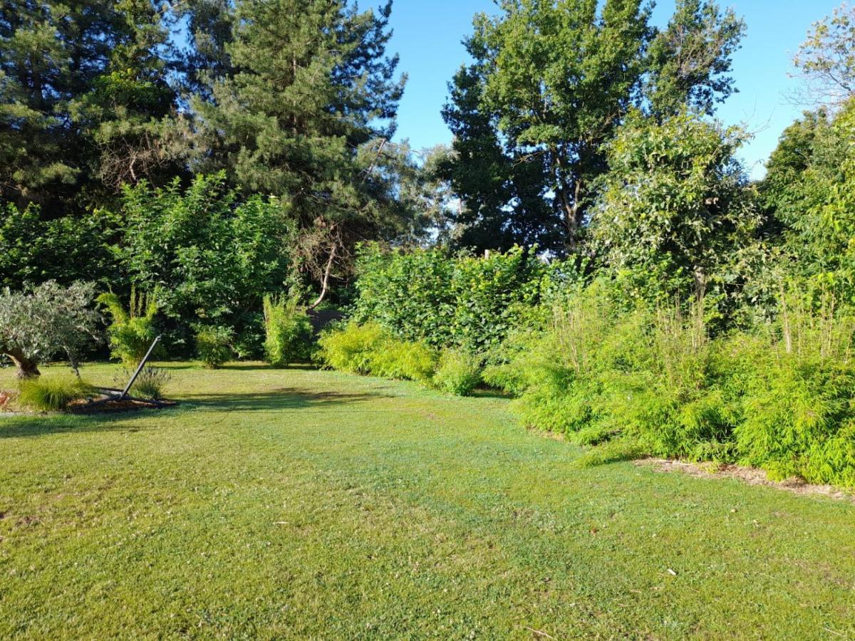 Chambre Dans Un Ecrin De Verdure Angrie Luaran gambar